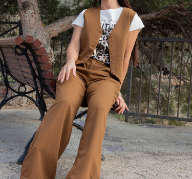 Conjunto Chocolate Elegance (Chaleco + Pantalón)