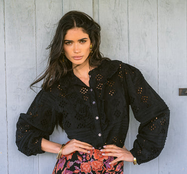 Blusa Negra Bordado
