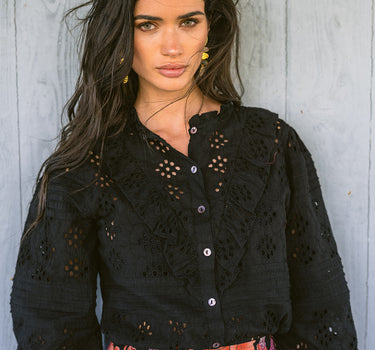 Blusa Negra Bordado